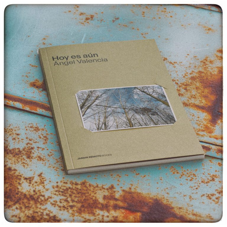 Jardín Remoto Books Vol.3 Hoy es aún Ángel Valencia secuencia-20