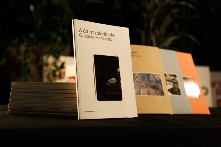 portada del fotolibro de Jardín Remoto Books A ultima claridade, Graciela Hernández