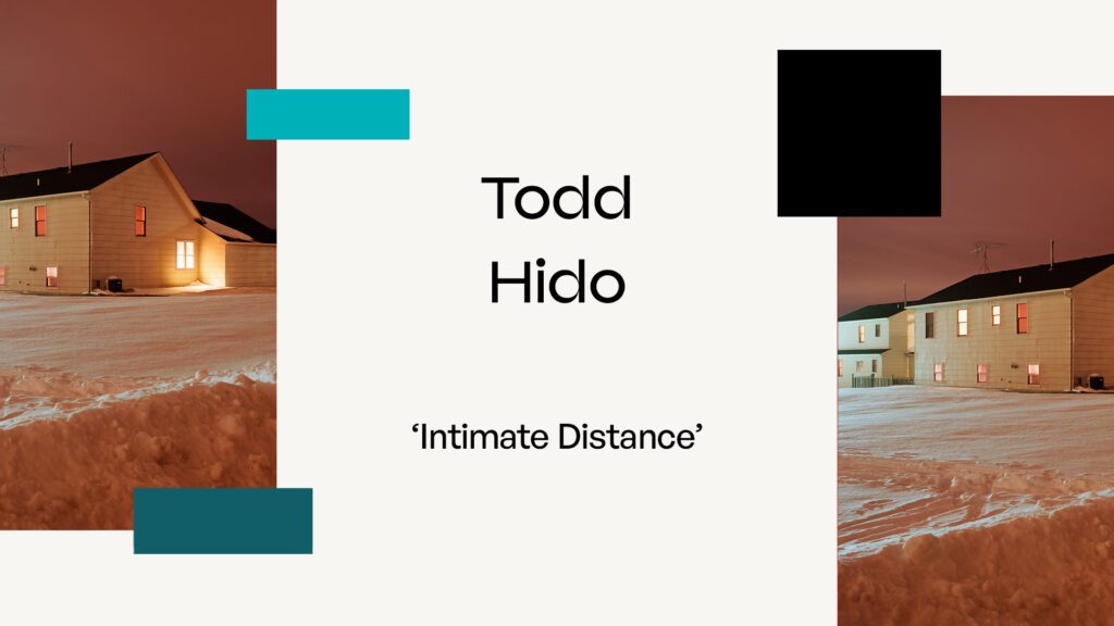 Portada del fotolibro Intimate Distance de Todd Hido con una imagen invernal vista desde el interior de un coche