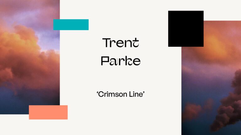 Portada del fotolibro Crimson Line de Trent Parke con acabado metálico rojizo y título destacado