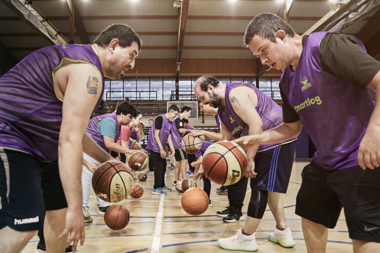 Ointxapeldunak - Ángel Ayastui