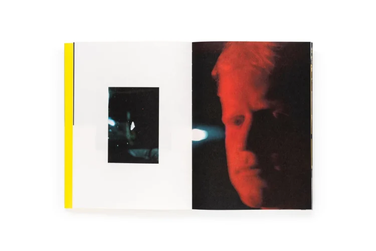 Portada del fotolibro El menso metió la cabeza en un hormiguero de la fotógrafa Sofía Ayarzagoitia, novedad editorial de Dalpine