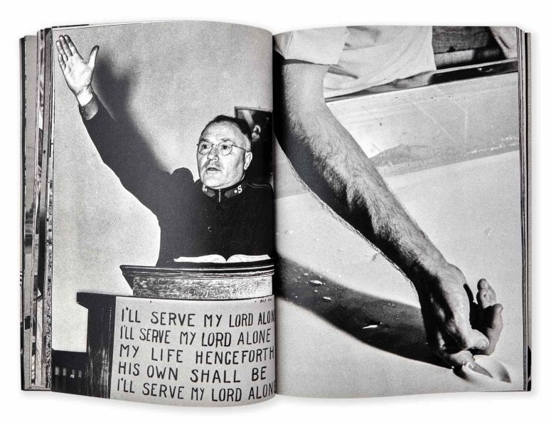 Páginas interiores del libro Omen mostrando recortes y detalles de las fotografías clásicas de la FSA