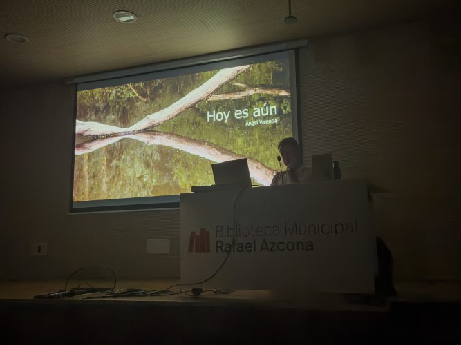 Presentación Jardín Remoto Books Vol.3 Hoy es aún Ángel Valencia-5