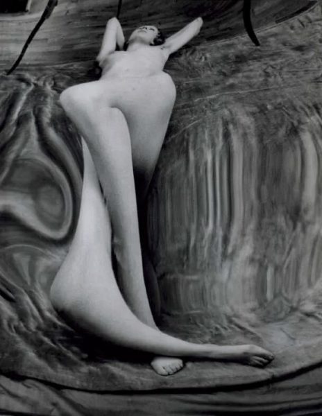 André Kertész Distortion 1933 9