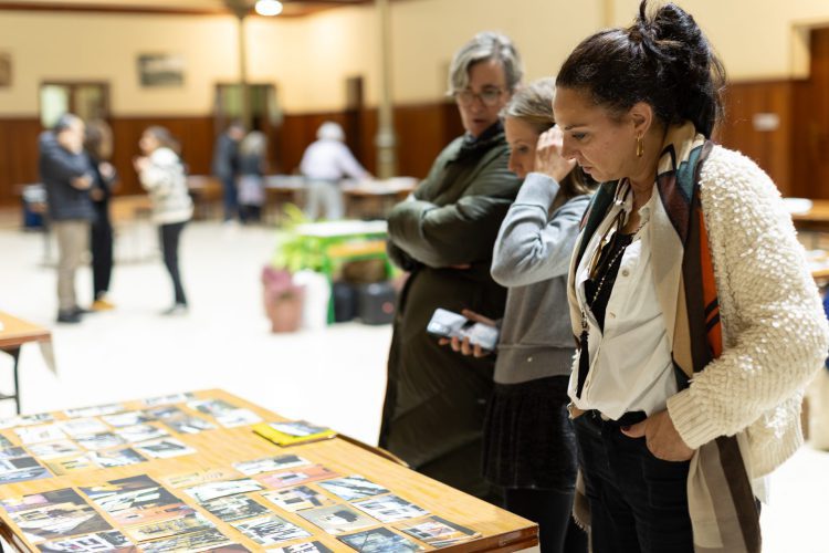 Revisiones de portfolios Jardin Remoto Experience 2024 @Adriana Fariñas-5