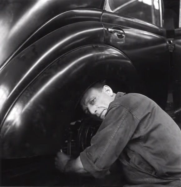Robert Doisneau Renault-9