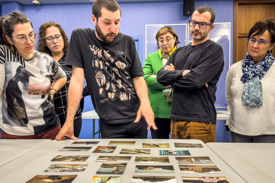 Taller edición portfolios Gustavo Bravo Jardín Remoto mayo 2024-14