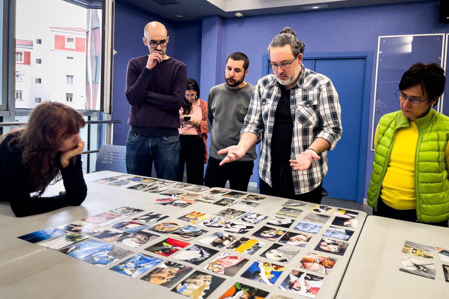 Taller edición portfolios Gustavo Bravo Jardín Remoto mayo 2024-16