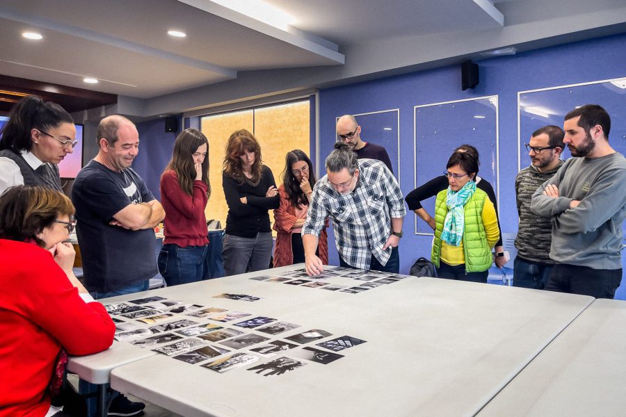 Taller edición portfolios Gustavo Bravo Jardín Remoto mayo 2024-19